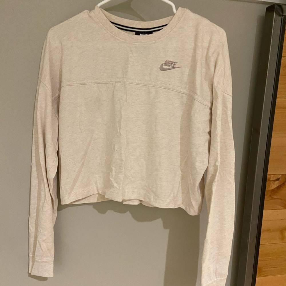 Cropped crew neck